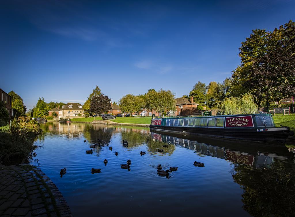 The Three Swans Hotel, Hungerford, Berkshire Kültér fotó