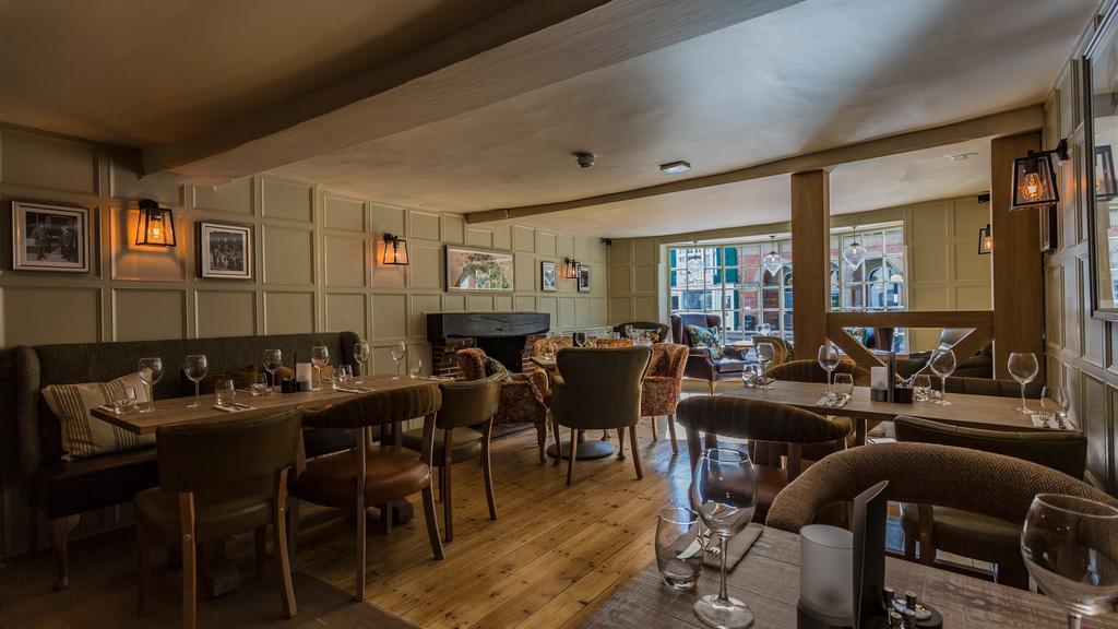 The Three Swans Hotel, Hungerford, Berkshire Kültér fotó