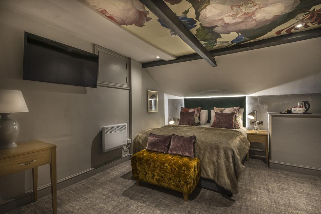 The Three Swans Hotel, Hungerford, Berkshire Kültér fotó