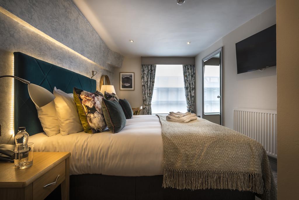 The Three Swans Hotel, Hungerford, Berkshire Kültér fotó